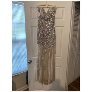 Ball gown dress